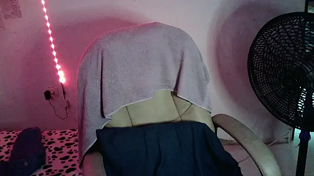 NoxxVelveth online show from 08/07/26, 05:15