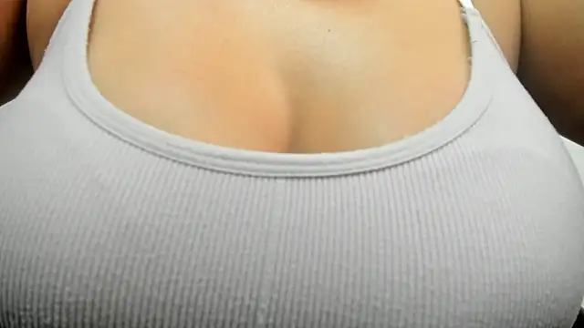 Emilia Betancourt0923 online show from 08/08/26, 03:03
