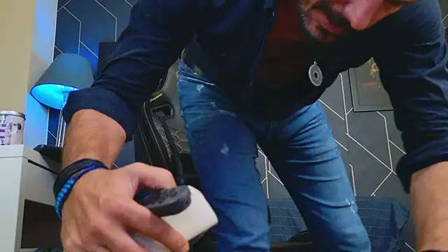 ChrisKox online show from 09/13/25, 03:06