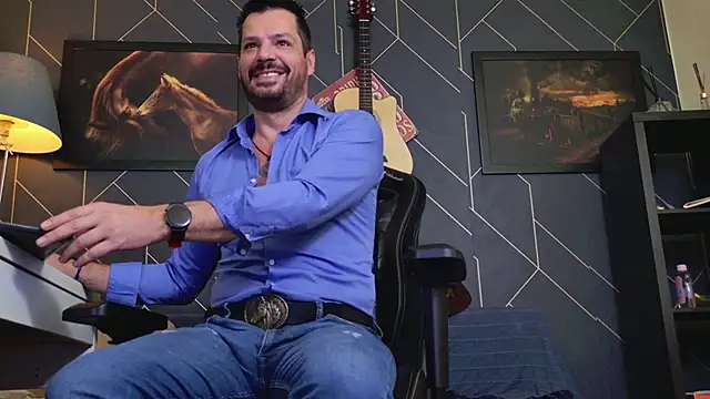 ChrisKox online show from 10/29/25, 04:37