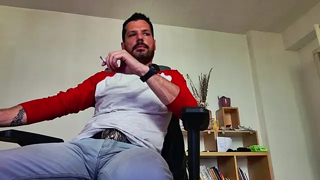 Snapshot of ChrisKox chatting on 05/25/26, 02:56 ChrisKox online show from 05/25/26, 02:56