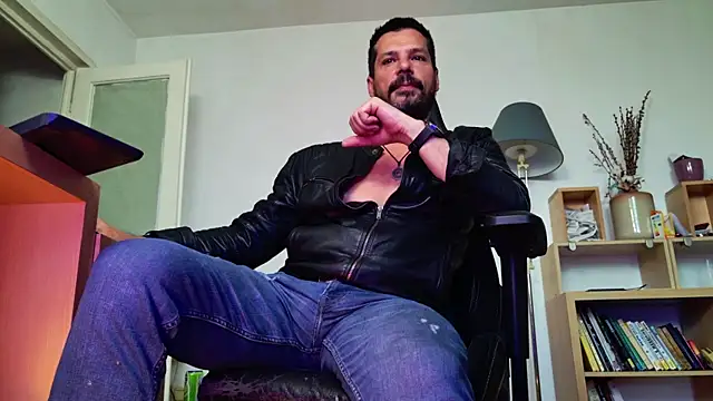 Snapshot of ChrisKox chatting on 06/02/26, 05:15 ChrisKox online show from 06/02/26, 05:15