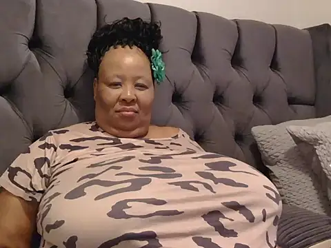 Snapshot of nancy111 chatting on 11/28/25, 02:53 nancy111 online show from 11/28/25, 02:53