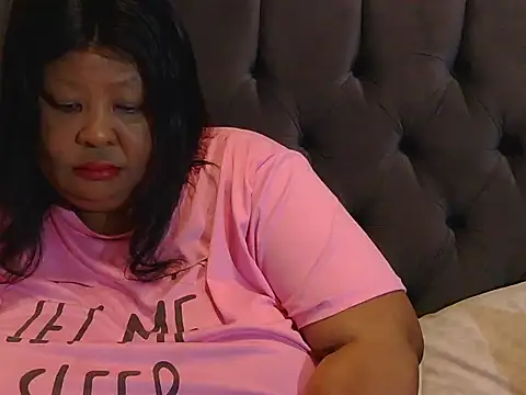 Snapshot of nancy111 chatting on 02/10/26, 02:15 nancy111 online show from 02/10/26, 02:15