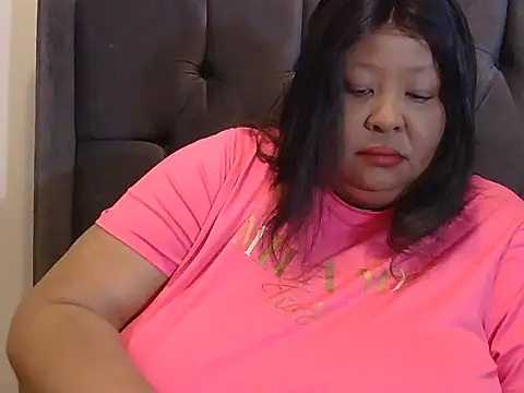 Snapshot of nancy111 chatting on 02/17/26, 01:57 nancy111 online show from 02/17/26, 01:57