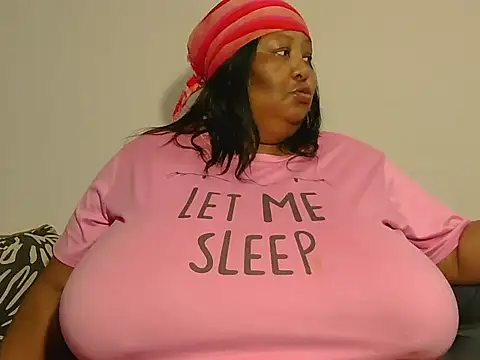 Snapshot of nancy111 chatting on 02/24/26, 01:31 nancy111 online show from 02/24/26, 01:31