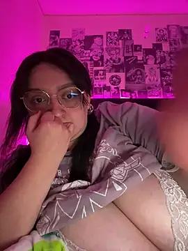 aliceayres797 online show from 09/14/25, 02:44