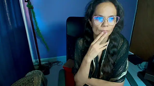 Snapshot of Nattyslave4U chatting on 11/22/25, 10:09 Nattyslave4U online show from 11/22/25, 10:09