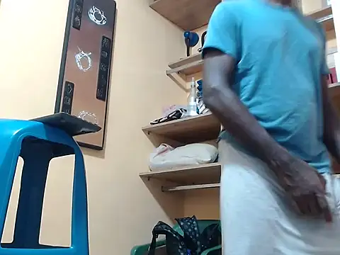 Snapshot of kurtbigcock chatting on 11/22/25, 06:40 kurtbigcock online show from 11/22/25, 06:40