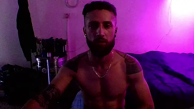 Snapshot of lucky_johanson chatting on 01/13/25, 09:31 lucky johanson online show from 01/13/25, 09:31