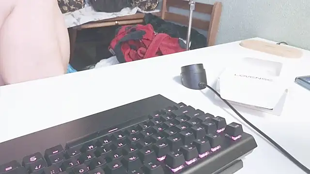 karmija online show from 10/25/25, 09:20