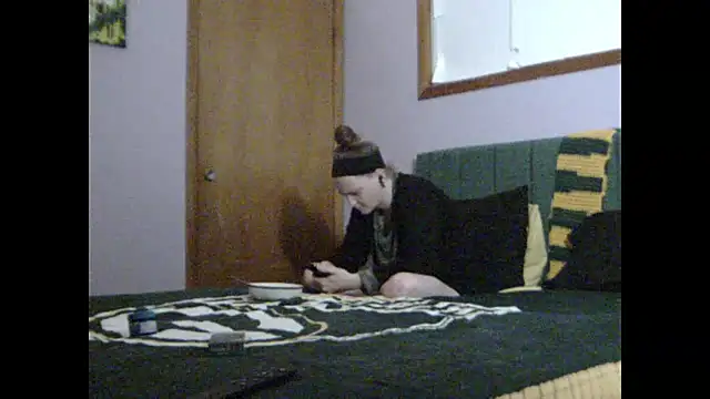 Snapshot of bam420bam chatting on 03/09/25, 11:47 bam420bam online show from 03/09/25, 11:47