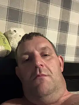 Eddieh2k7 online show from 10/10/25, 09:03