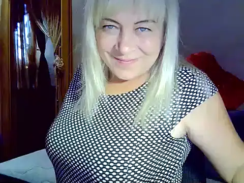 AgoniA7 online show from 09/12/25, 04:01