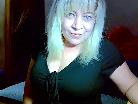 Snapshot of AgoniA7 chatting on 04/19/26, 06:10 AgoniA7 online show from 04/19/26, 06:10