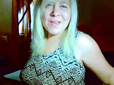 Snapshot of AgoniA7 chatting on 05/16/26, 06:54 AgoniA7 online show from 05/16/26, 06:54