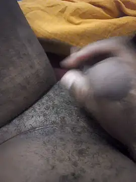 Snapshot of brian08497 chatting on 09/11/25, 03:39 brian08497 online show from 09/11/25, 03:39