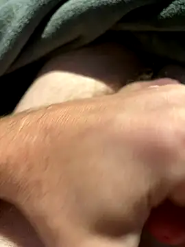 Snapshot of Ich00081 chatting on 09/14/25, 05:06 Ich00081 online show from 09/14/25, 05:06