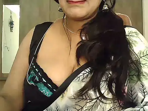 Snapshot of Spandana_Sweety chatting on 02/03/26, 06:40 Spandana Sweety online show from 02/03/26, 06:40