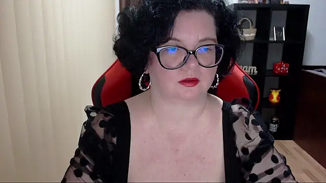 MissTroublle online show from 02/09/25, 12:41