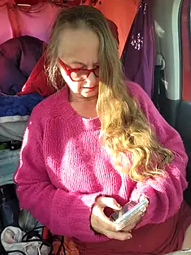 Snapshot of MucMilf59 chatting on 03/18/25, 07:52 MucMilf59 online show from 03/18/25, 07:52