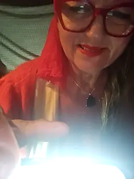 Snapshot of MucMilf59 chatting on 10/06/25, 07:22 MucMilf59 online show from 10/06/25, 07:22