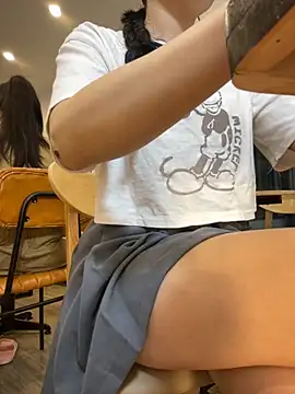 Snapshot of Meilian2021 chatting on 09/09/25, 05:51 Meilian2021 online show from 09/09/25, 05:51