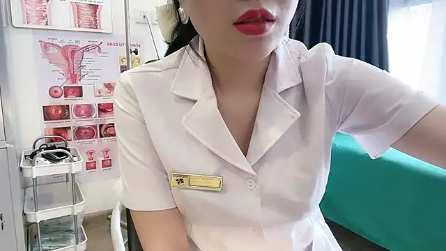 Snapshot of Meilian2021 chatting on 10/24/25, 04:31 Meilian2021 online show from 10/24/25, 04:31