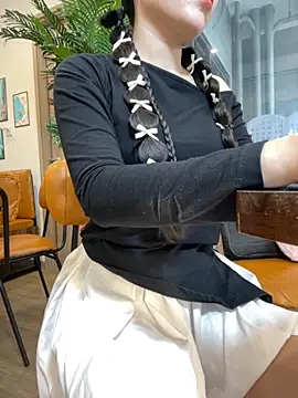 Snapshot of Meilian2021 chatting on 11/11/25, 04:45 Meilian2021 online show from 11/11/25, 04:45