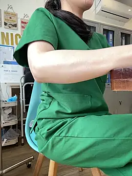 Snapshot of Meilian2021 chatting on 02/10/26, 04:27 Meilian2021 online show from 02/10/26, 04:27