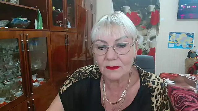 JenaCheim online show from 11/09/25, 06:44