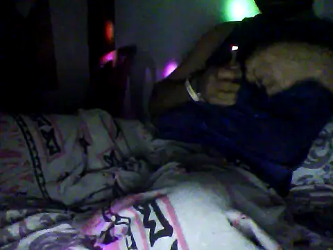 Snapshot of Spnfks chatting on 12/29/24, 07:53 Spnfks online show from 12/29/24, 07:53