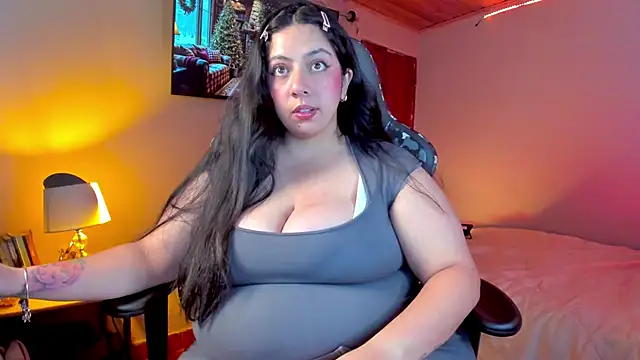 Snapshot of coraline_latin chatting on 12/26/24, 12:36 coraline latin online show from 12/26/24, 12:36