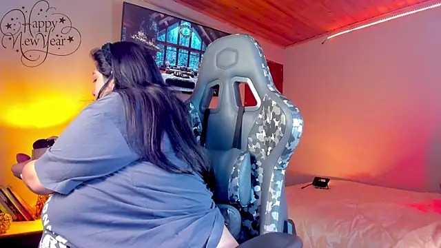 Snapshot of coraline_latin chatting on 01/01/25, 11:07 coraline latin online show from 01/01/25, 11:07