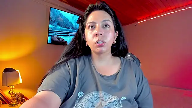 Snapshot of coraline_latin chatting on 01/14/25, 11:27 coraline latin online show from 01/14/25, 11:27