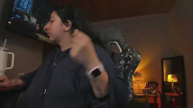 Snapshot of coraline_latin chatting on 02/17/25, 10:25 coraline latin online show from 02/17/25, 10:25