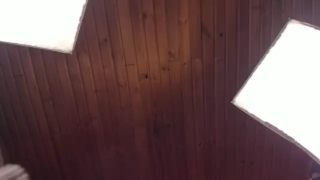 Snapshot of coraline_latin chatting on 02/21/25, 01:00 coraline latin online show from 02/21/25, 01:00