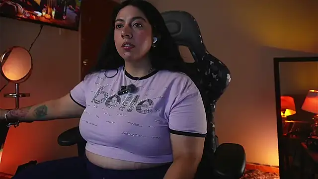 Snapshot of coraline_latin chatting on 10/09/25, 12:08 coraline latin online show from 10/09/25, 12:08