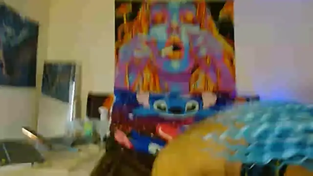 Snapshot of EnticingAaliyah chatting on 07/03/26, 02:12 EnticingAaliyah online show from 07/03/26, 02:12