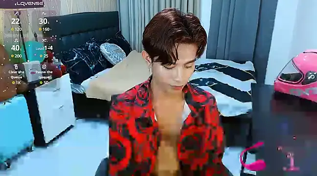 Snapshot of WildestTwink chatting on 03/08/25, 10:45 WildestTwink online show from 03/08/25, 10:45