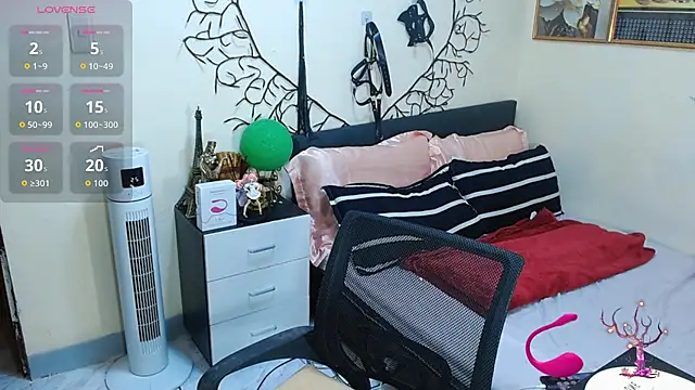 Snapshot of WildestTwink chatting on 11/05/25, 07:14 WildestTwink online show from 11/05/25, 07:14