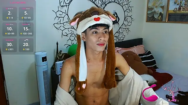 Snapshot of WildestTwink chatting on 11/06/25, 07:15 WildestTwink online show from 11/06/25, 07:15