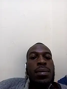Snapshot of Kentcharming chatting on 07/15/26, 05:02 Kentcharming online show from 07/15/26, 05:02