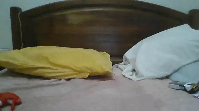 Snapshot of CarlosRocha73 chatting on 06/10/26, 11:24 CarlosRocha73 online show from 06/10/26, 11:24