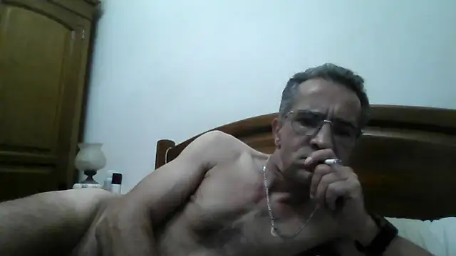 Snapshot of CarlosRocha73 chatting on 06/21/26, 11:40 CarlosRocha73 online show from 06/21/26, 11:40