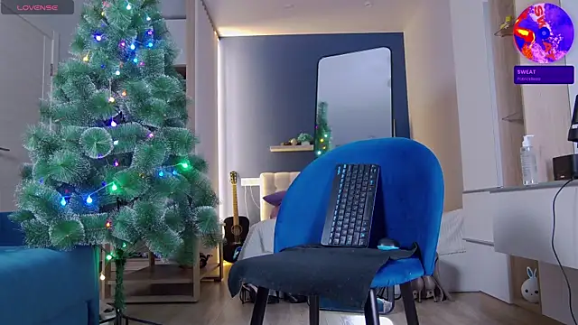 LAUREL HAZEL online show from 01/16/25, 01:27