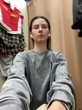 LAUREL HAZEL online show from 02/25/25, 04:10