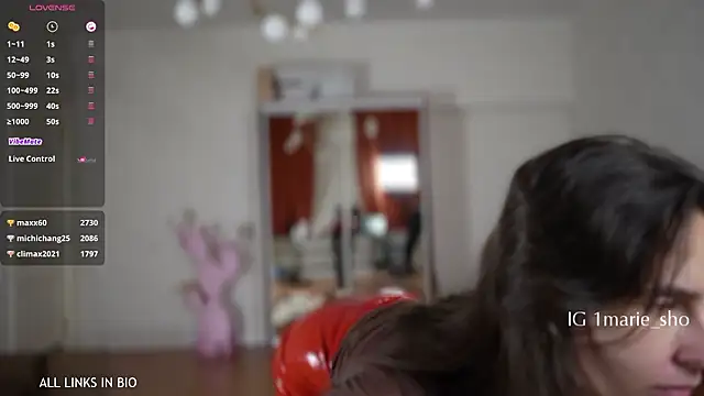 LAUREL HAZEL online show from 02/09/26, 06:12