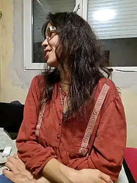 rposhta1991 online show from 10/18/25, 07:25