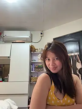 Snapshot of asianmystery203 chatting on 12/16/25, 01:43 asianmystery203 online show from 12/16/25, 01:43